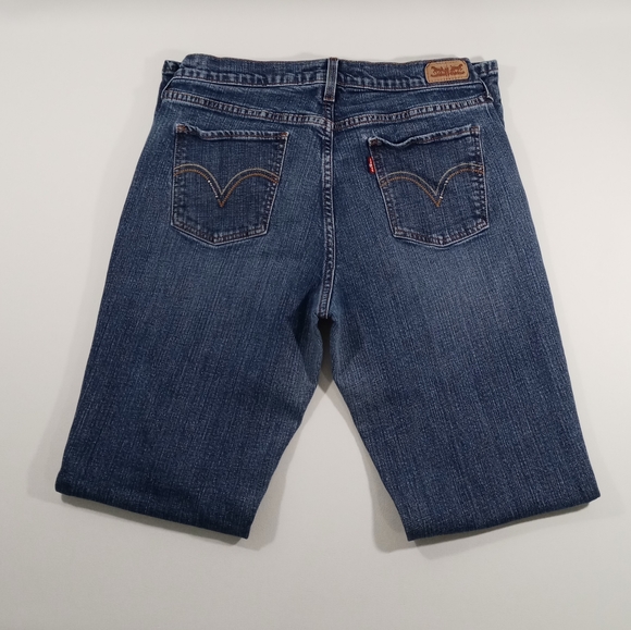 Levi's 515 Boot Cut - Picture 2 of 8